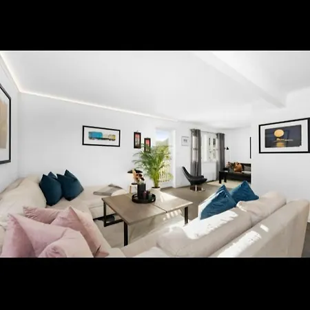 Gravane By The Sea *