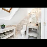 Gravane By The Sea Hotel *